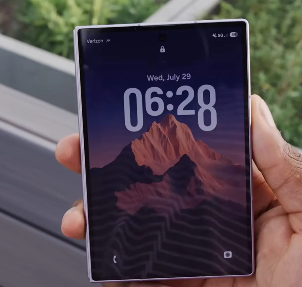 Galaxy Z Fold 8 cover display showing the lock screen and wallpaper